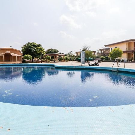 Townhouse Oak Aavasa Resorts Kolanukonda Exterior photo
