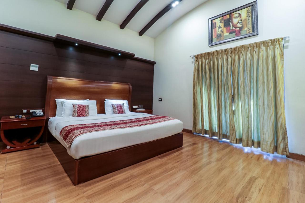 Townhouse Oak Aavasa Resorts Kolanukonda Exterior photo
